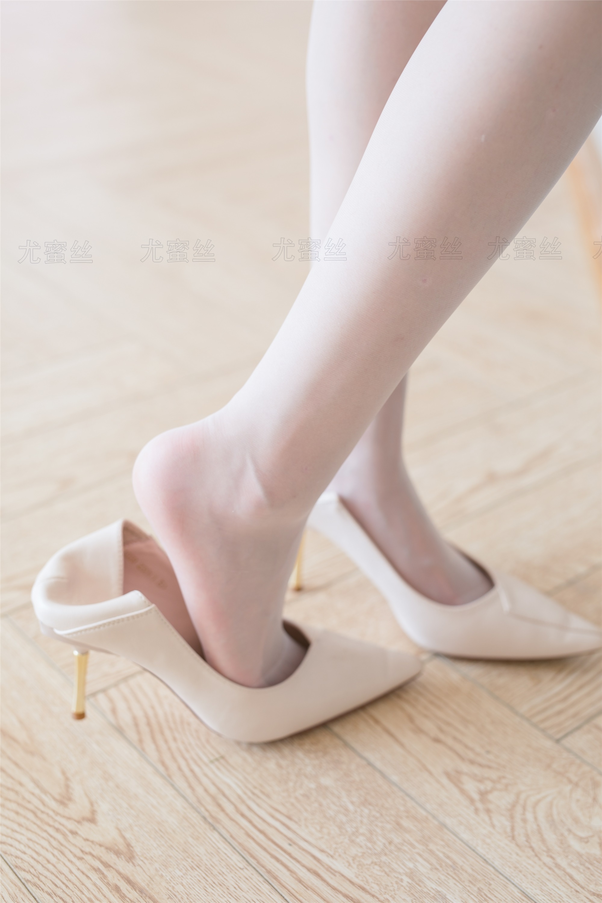 尤蜜丝 穿搭写真 NO.027